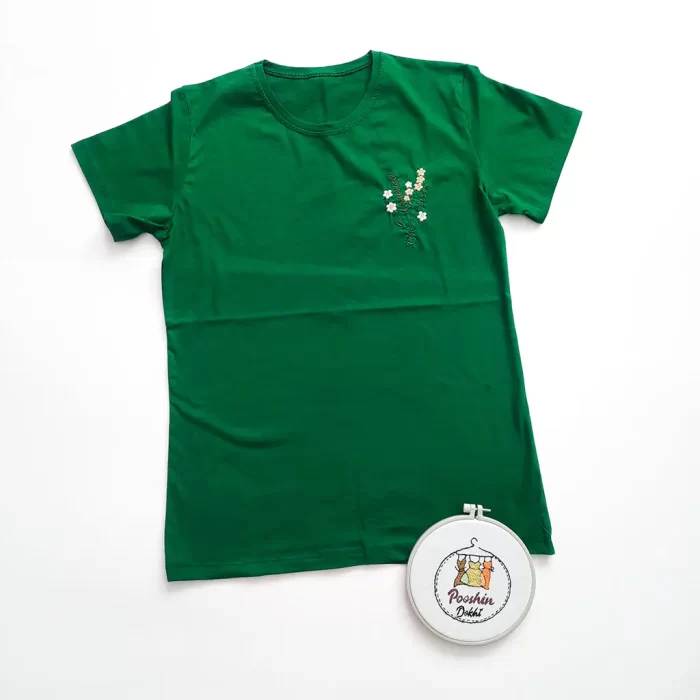 تی‌شرت دسته گل گلدوزی شده سبز