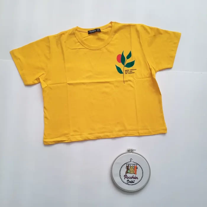 کراپ تیشرت مینیمال زرد