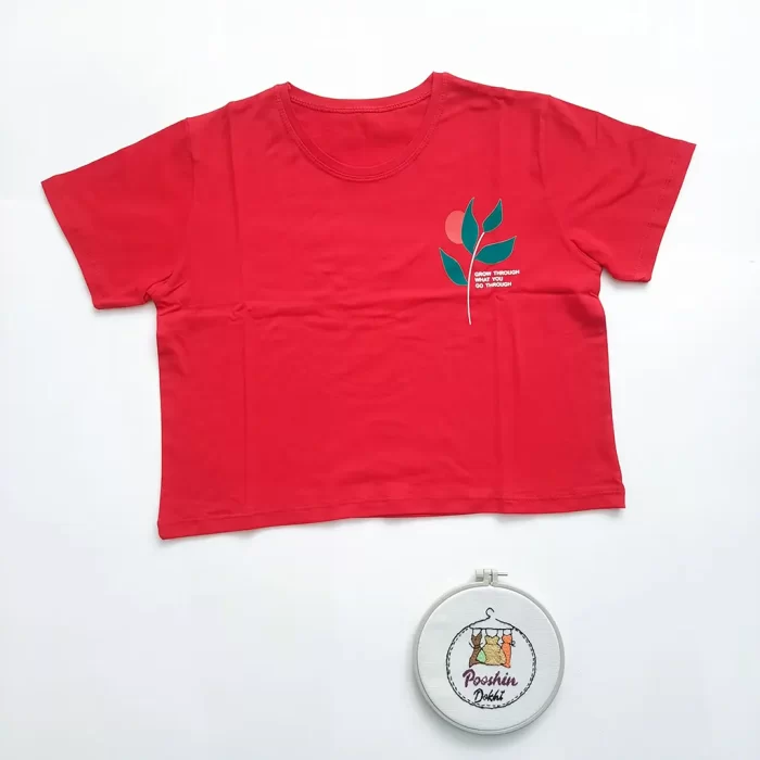 کراپ تیشرت مینیمال قرمز