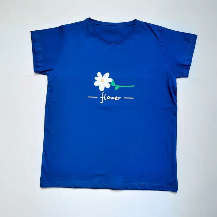تیشرت طرح گل آبی