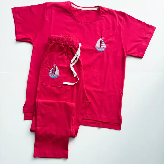 تیشرت شلوار جیبدار گلدوزی قایق سرخابی