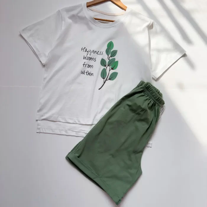 BackPooshindokht_0005_IMG_5488 copy ست تیشرت و شورتک مینیمال سبز