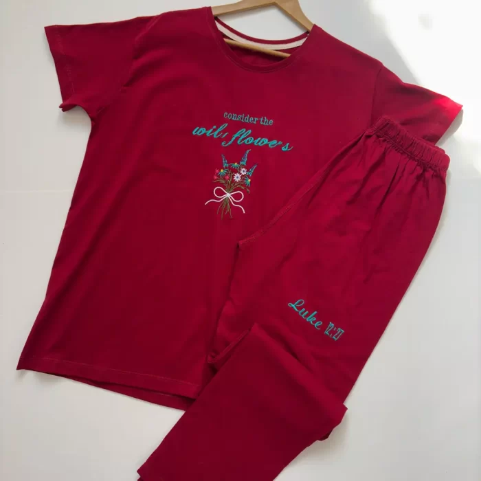 ست تیشرت و شلوار گلی قرمز