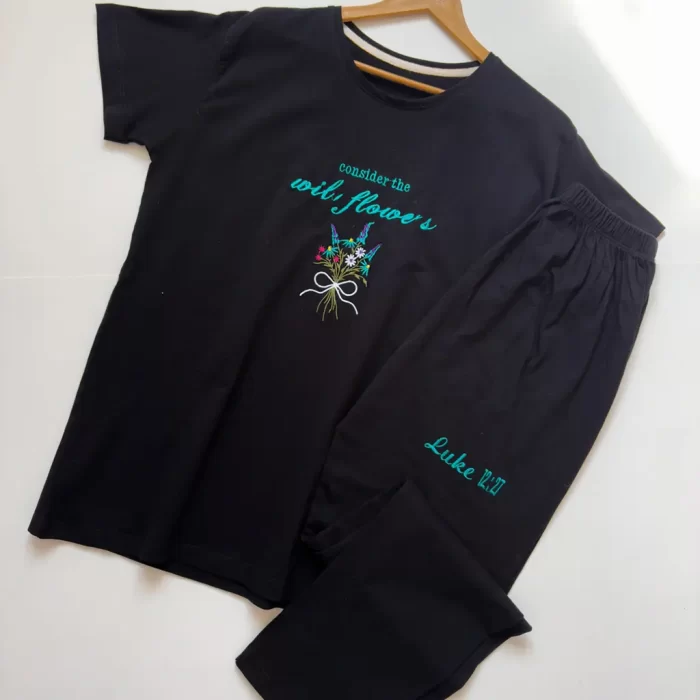 ست تیشرت و شلوار گلی مشکی