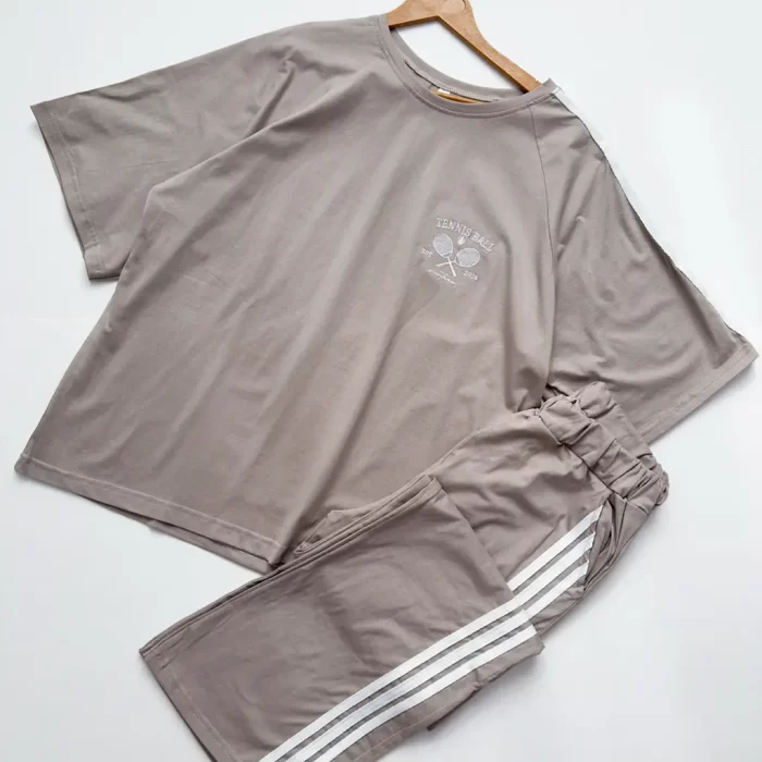 ست تیشرت و شلوار تنیس خاکی