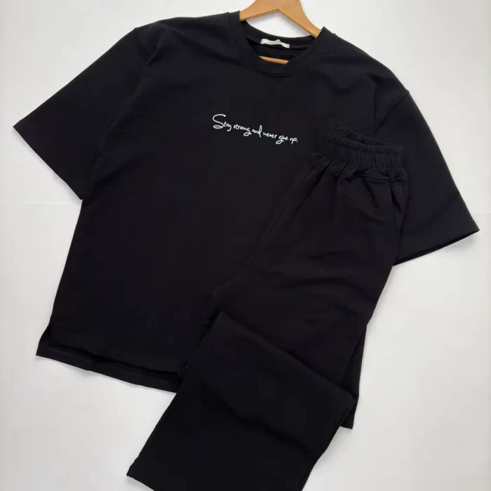 تیشرت و شلوار قواره دار مینیمال مشکی