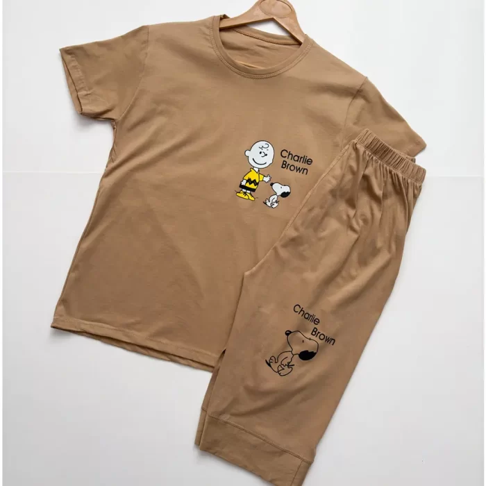 ست تیشرت و شلوارک‌ اسنوپی قهوه ای