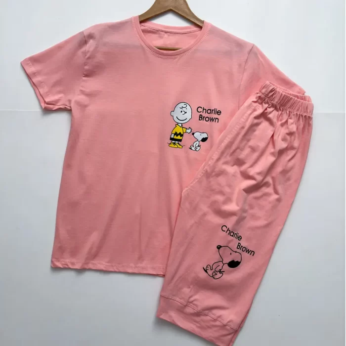 ست تیشرت و شلوارک‌ اسنوپی صورتی