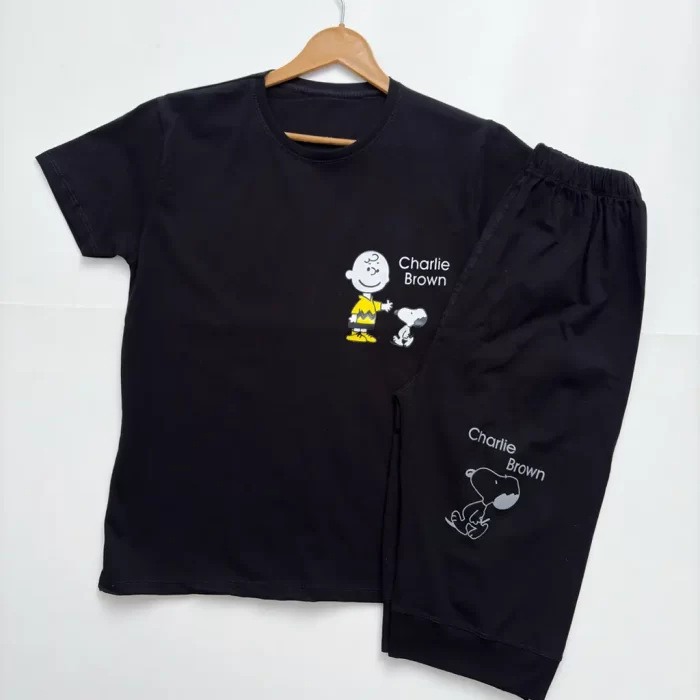 ست تیشرت و شلوارک‌ اسنوپی مشکی