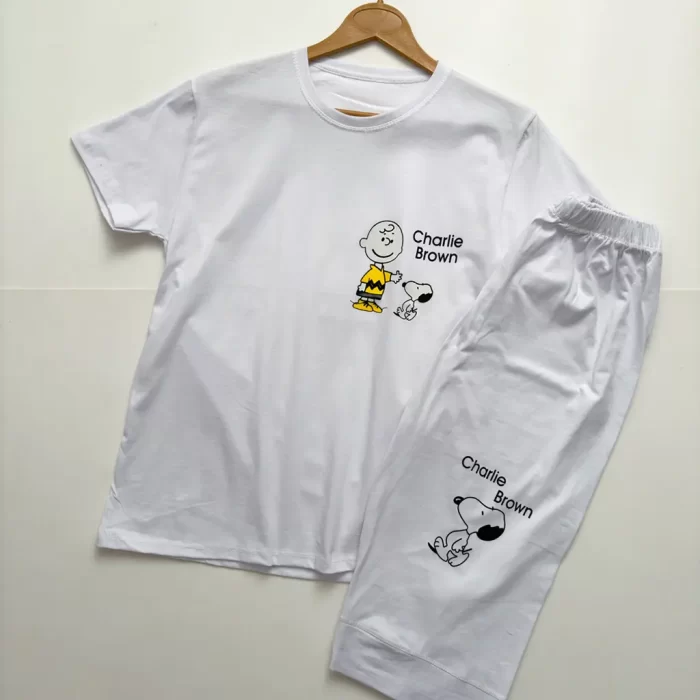 ست تیشرت و شلوارک‌ اسنوپی سفید