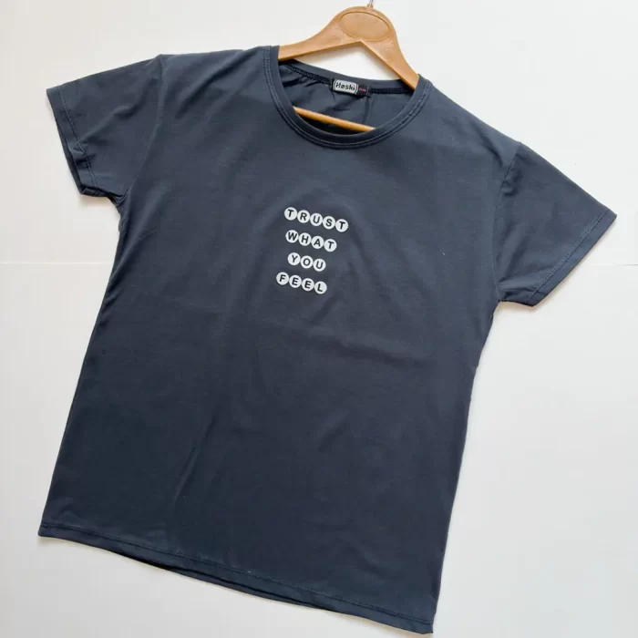 تیشرت نوشته قواره نرمال نوک‌مدادی